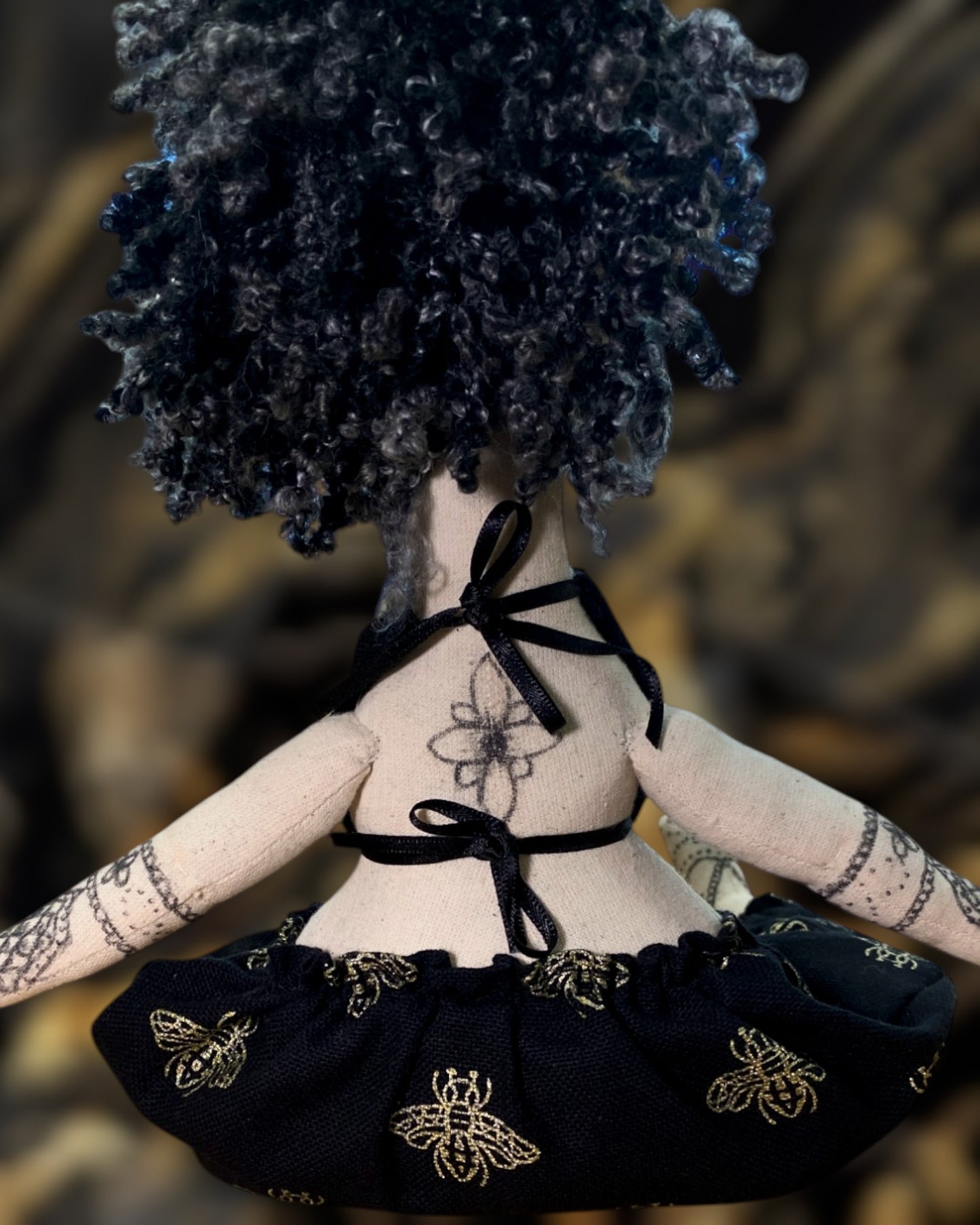 Zowie Meditation Doll with Selenite Pyramid in Balck